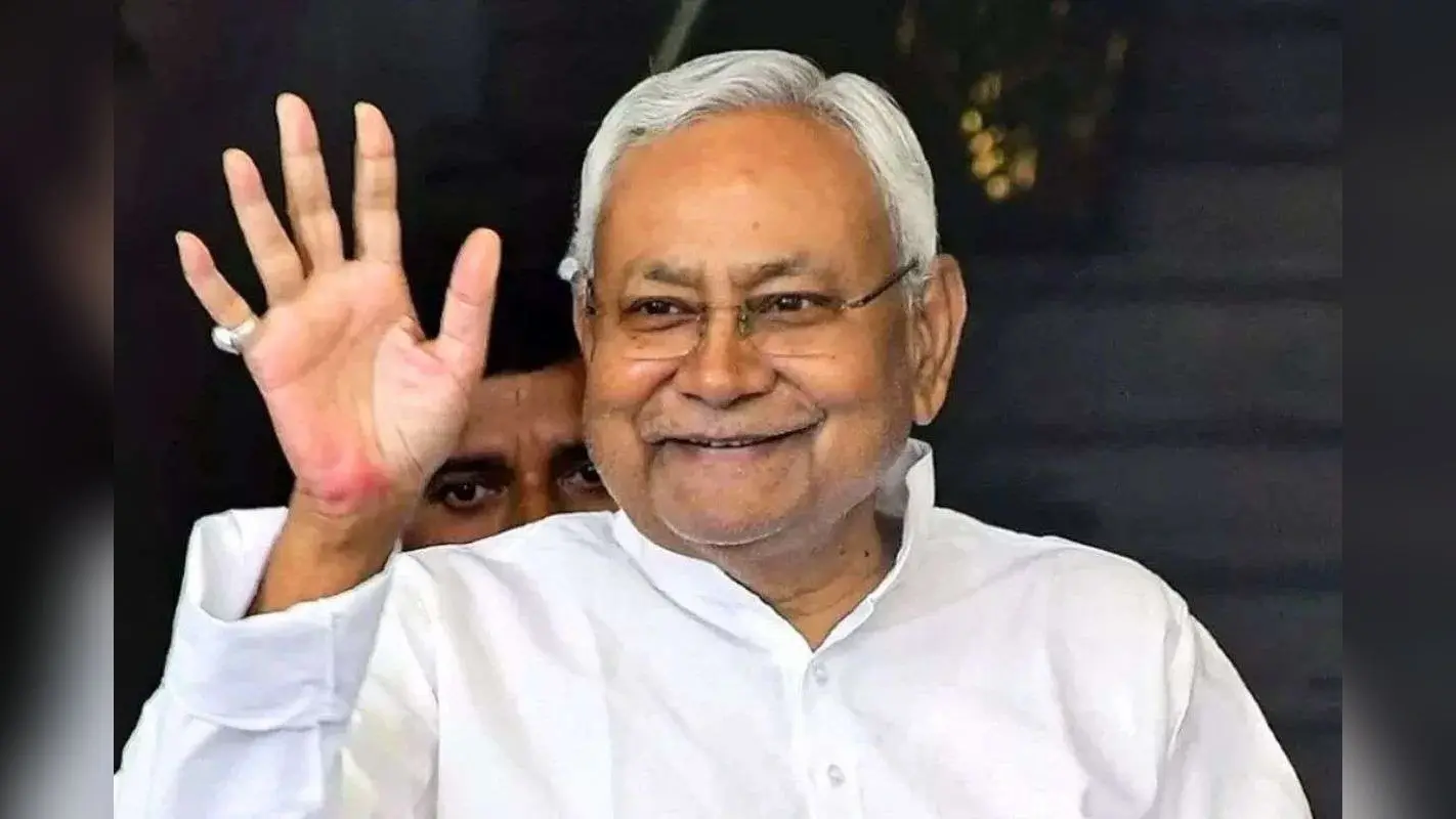 चुनावी शोर के बीच महिलाओं के खाते में 10-10 हजार भेजती रहेगी सरकार, सीएम नीतीश ने बताई तारीखें