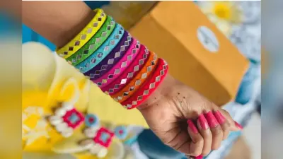 Colorful Bangles for Garba: गरबा में पहनें ये चमकदार और रंग-बिरंगे बैंगल्स, बढ़ाएं हाथों की खूबसूरती और स्टाइल