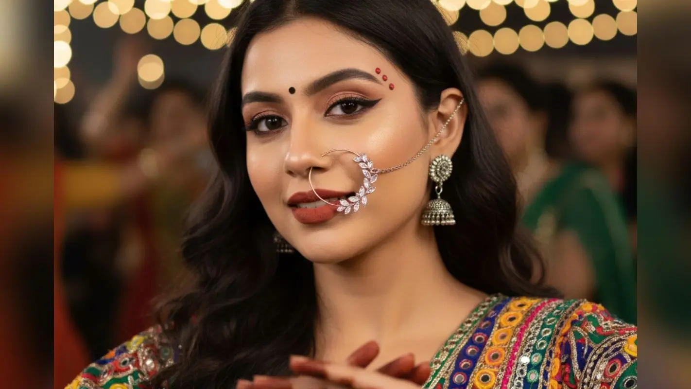 Designer Nath For Garba Outfits: डांडिया नाइट में दिखना है सबसे खास और अलग, तो ट्राई करें ये यूनिक नथ डिजाइन्स