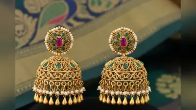 Earrings Design Ideas: लुक को बनाएं शानदार, नवरात्रि पर ट्राई करें ये इयररिंग्स आइडियाज
