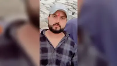 एयरपोर्ट थाना क्षेत्र से युवक का अधजला शव बरामद, सड़क जाम