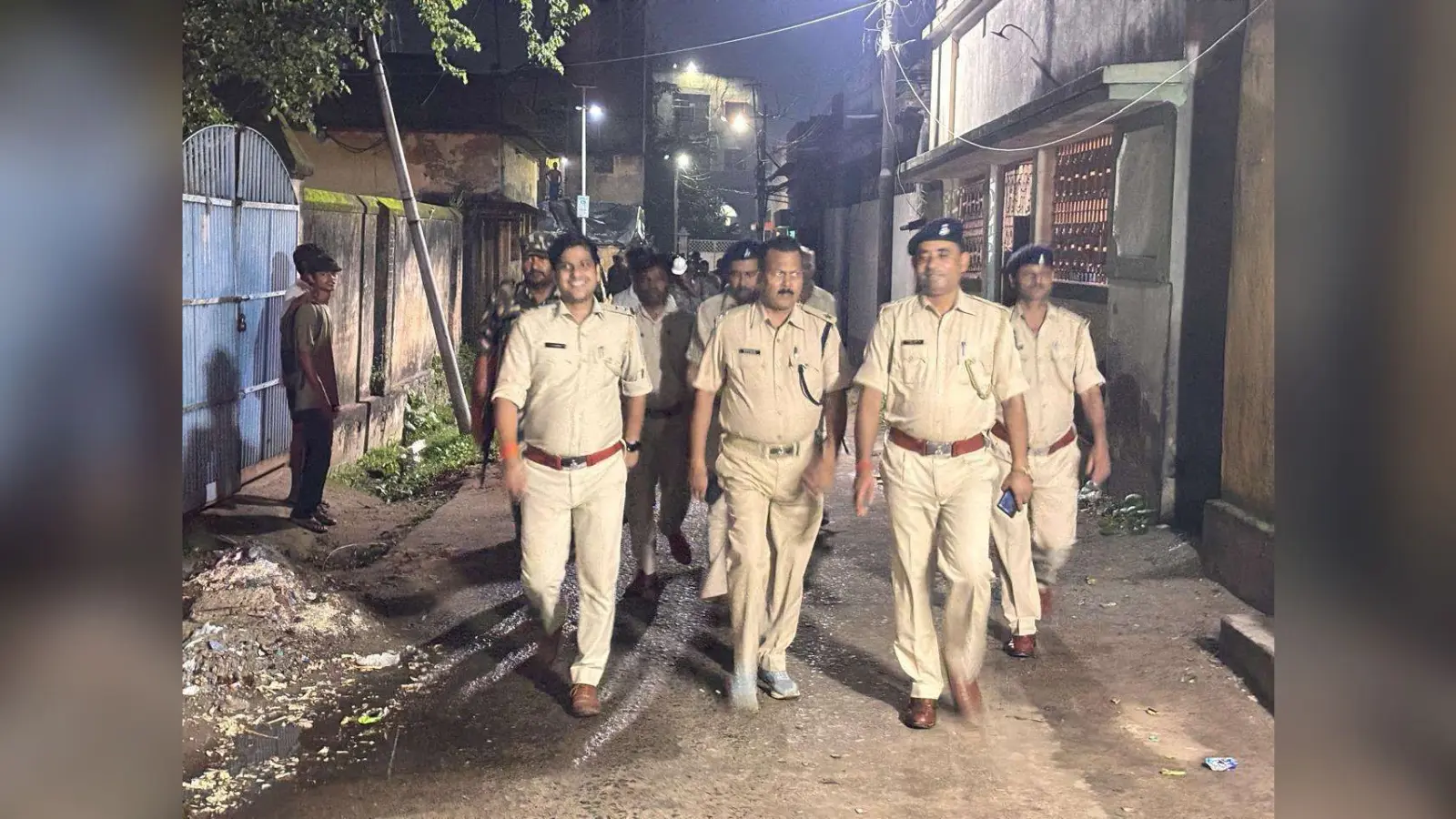 जिलावासियों से आपसी सद्भाव के साथ दुर्गापूजा मनाने की अपील