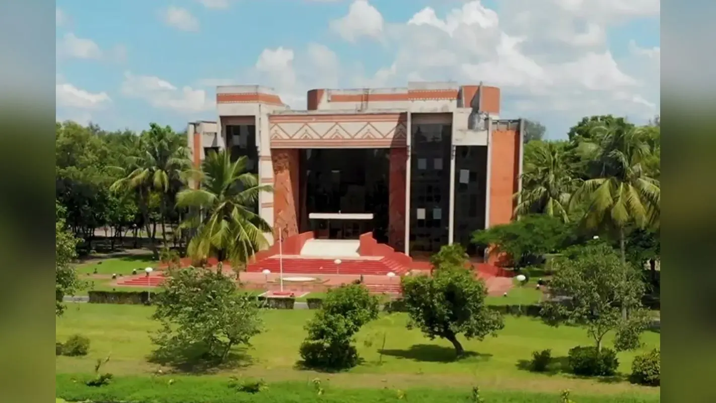 IIM Calcutta का जलवा, FT Ranking 2025 में मिली बड़ी पहचान, हासिल की ग्लोबल रैंकिंग 41