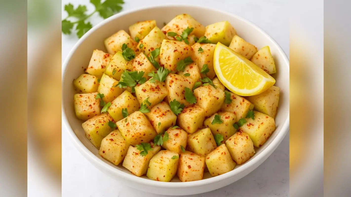 Guava Chaat Recipe: फ्रूट लवर्स के लिए परफेक्ट है ये अमरूद चाट, जानिए बनाने का आसान तरीका