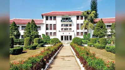 झारखंड का यह स्कूल IAS-IPS की फैक्ट्री, देखिए छात्रों का शानदार ट्रैक रिकॉर्ड