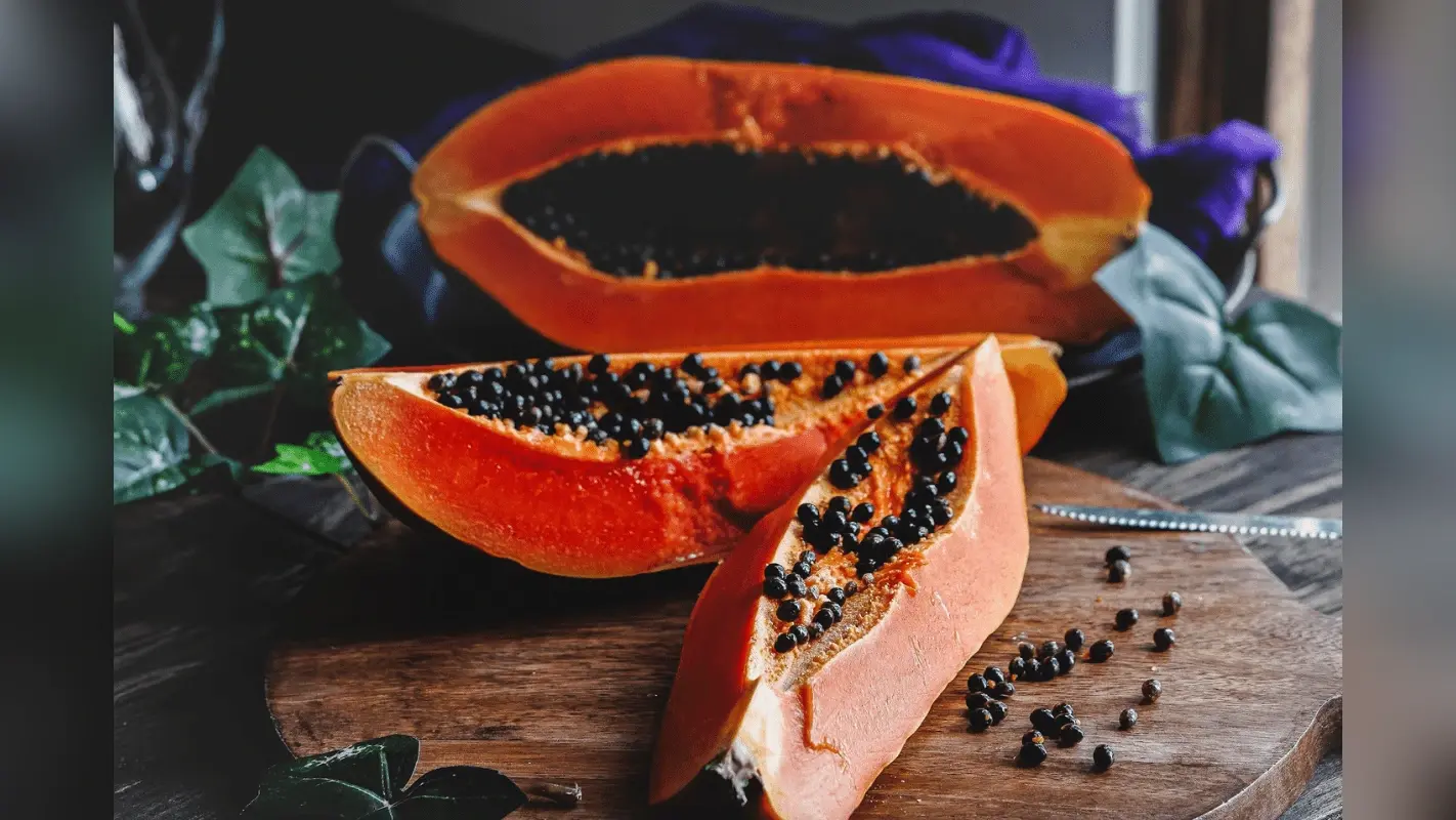 Papaya for Skin: पपीता है ब्यूटी बूस्टर झुर्रियों से लेकर पिंपल्स तक करता है कमाल
