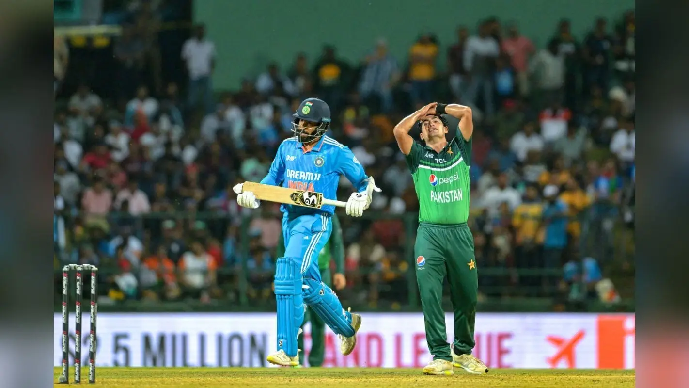 Asia Cup 2025: India vs Pakistan मैच की टिकट बिक्री सुस्त, रोहित-विराट की गैरमौजूदगी और महंगे दाम पर सवाल