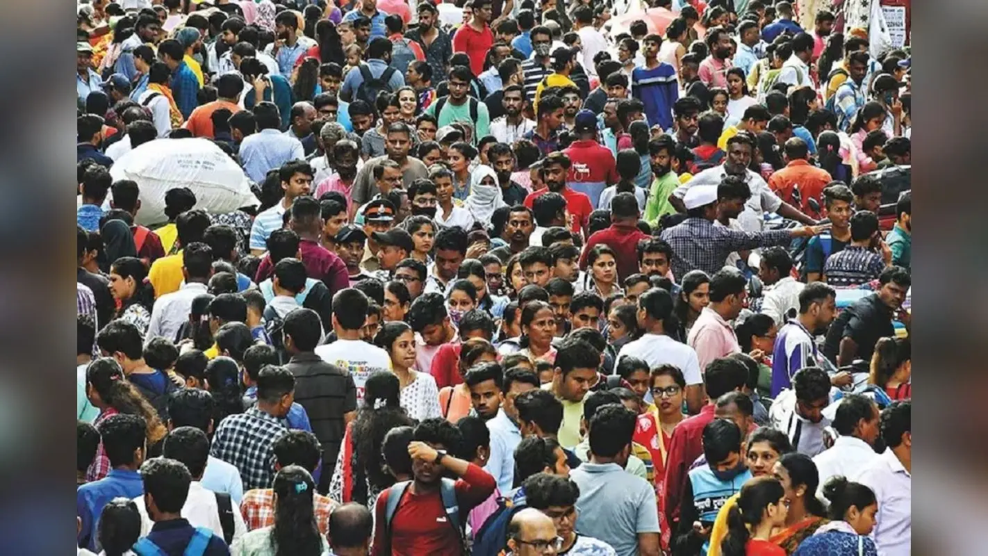 झारखंड की जनसंख्या: बीते 1 दशक में बढ़ी करीब 69 लाख लोगों की आबादी, लातेहार और रांची में सबसे अधिक, देखिए रिपोर्ट