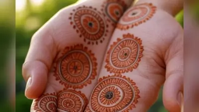 10 मिनट में हाथों को दें खास चमक, इन ट्रेंडिंग मेहंदी डिजाइंस पर साजन भी हो जाएंगे फिदा!