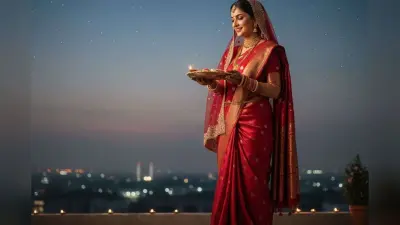Karwa Chauth Saree Design: करवा चौथ पर पाना है अट्रैक्टिव और एलिगेंट लुक, ट्राई करें ब्यूटीफुल साड़ी डिजाइन
