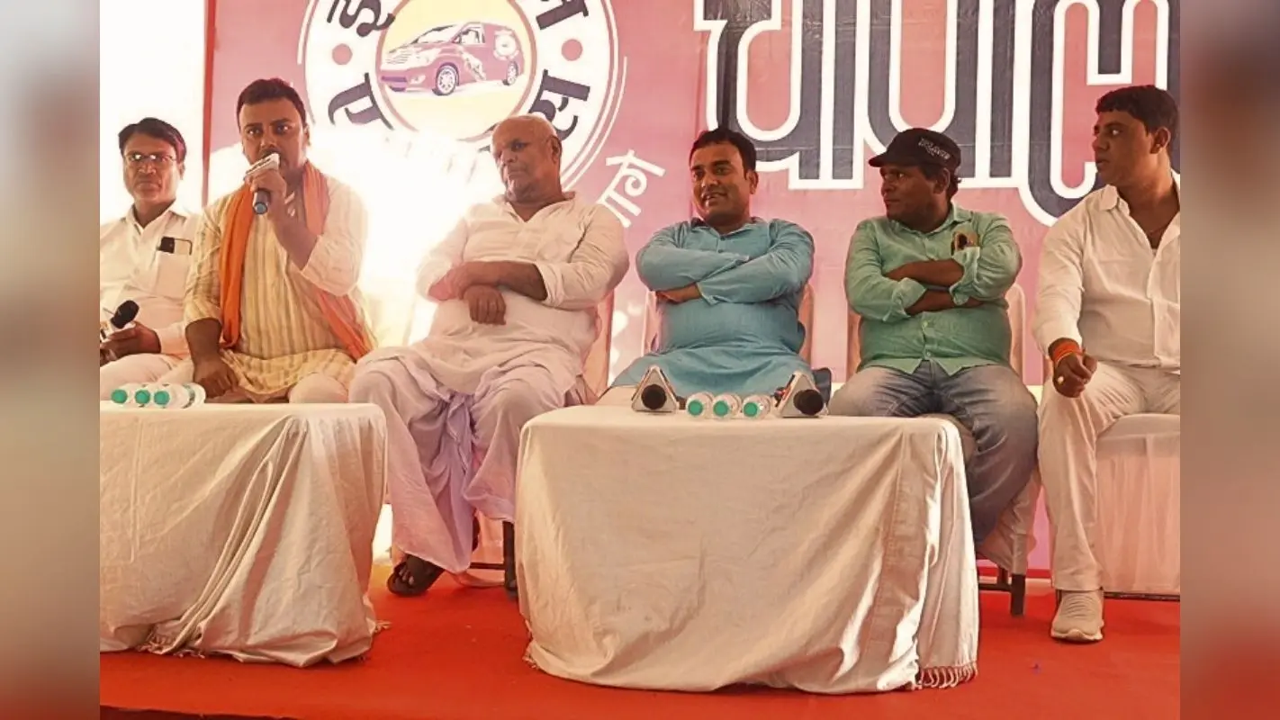 Election Express: कुशेश्वरस्थान चौपाल में भड़की जनता, डिग्री कॉलेज से लेकर सड़क-बिजली तक पर नेताओं से हुई जोरदार बहस