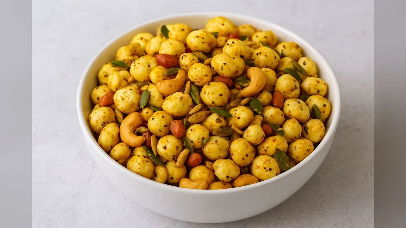 Makhana Namkeen Recipe: घर पर बनाएं मार्केट स्टाइल मखाना नमकीन, फॉलो करें बनाने की विधि