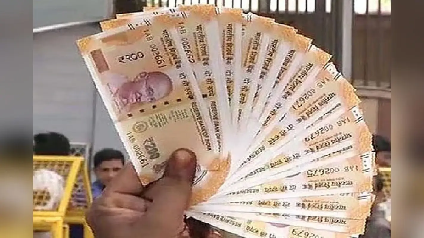 करोड़पति बनाने के टिप्स बताती हैं ये 10 किताबें, पढ़ लिया तो झरझराकर बरसेंगे पैसे