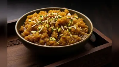 Moong Dal Halwa Recipe: घर पर बनाएं शादियों वाला मूंग दाल हलवा, हर बाइट में मिलेगा शाही स्वाद और परफेक्ट मिठास