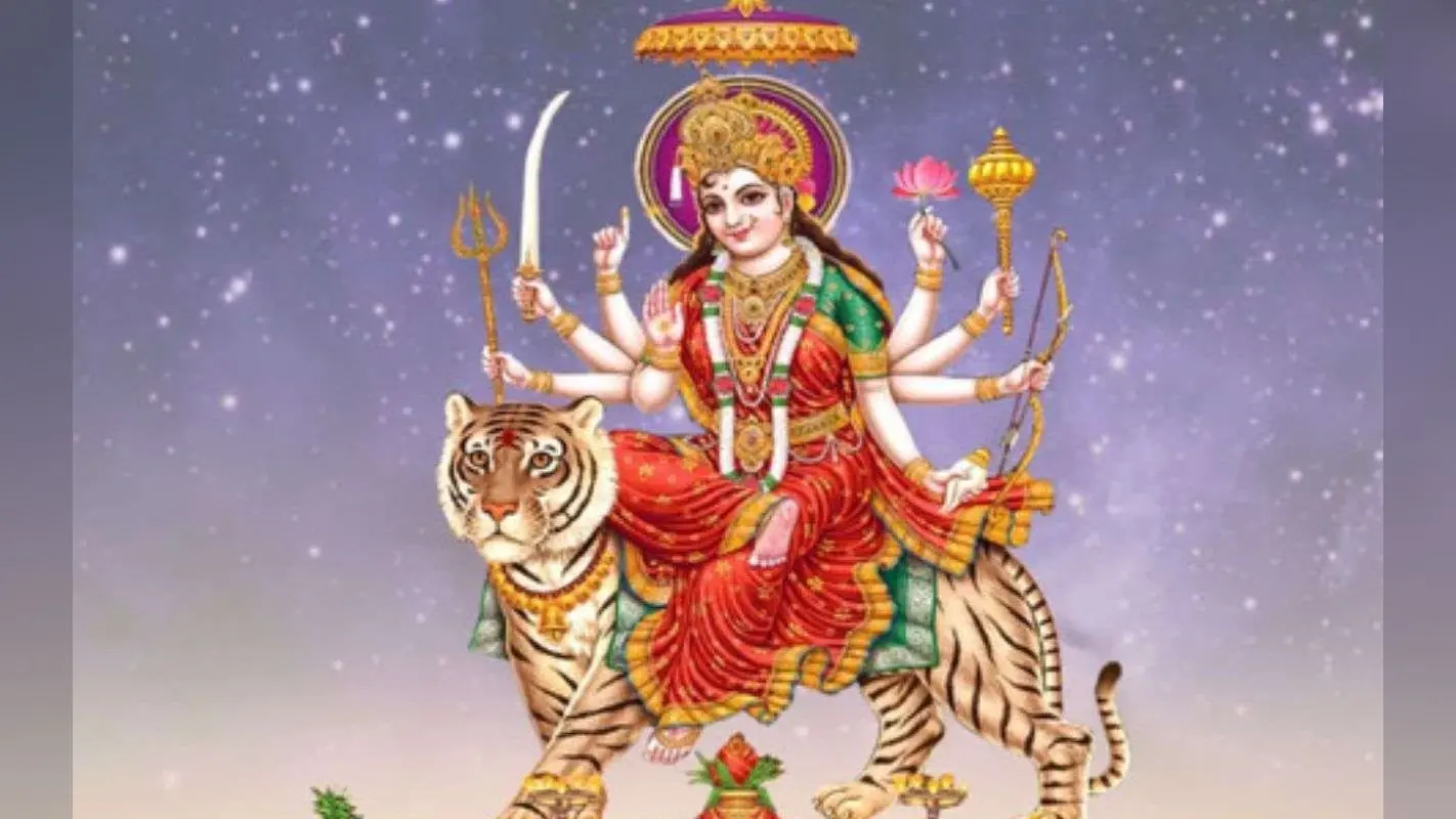 Durga Ji Ki Aarti: अम्बे तू है जगदम्बे काली … नवरात्रि में पढ़े मां अंबे जी की आरती