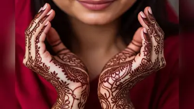 Navratri Mehndi Designs: नवरात्रि में मेहंदी लगाने का समय नहीं? 10 मिनट में बनाएं ये सिंपल डिजाइन, हर कोई देखते रहेंगे