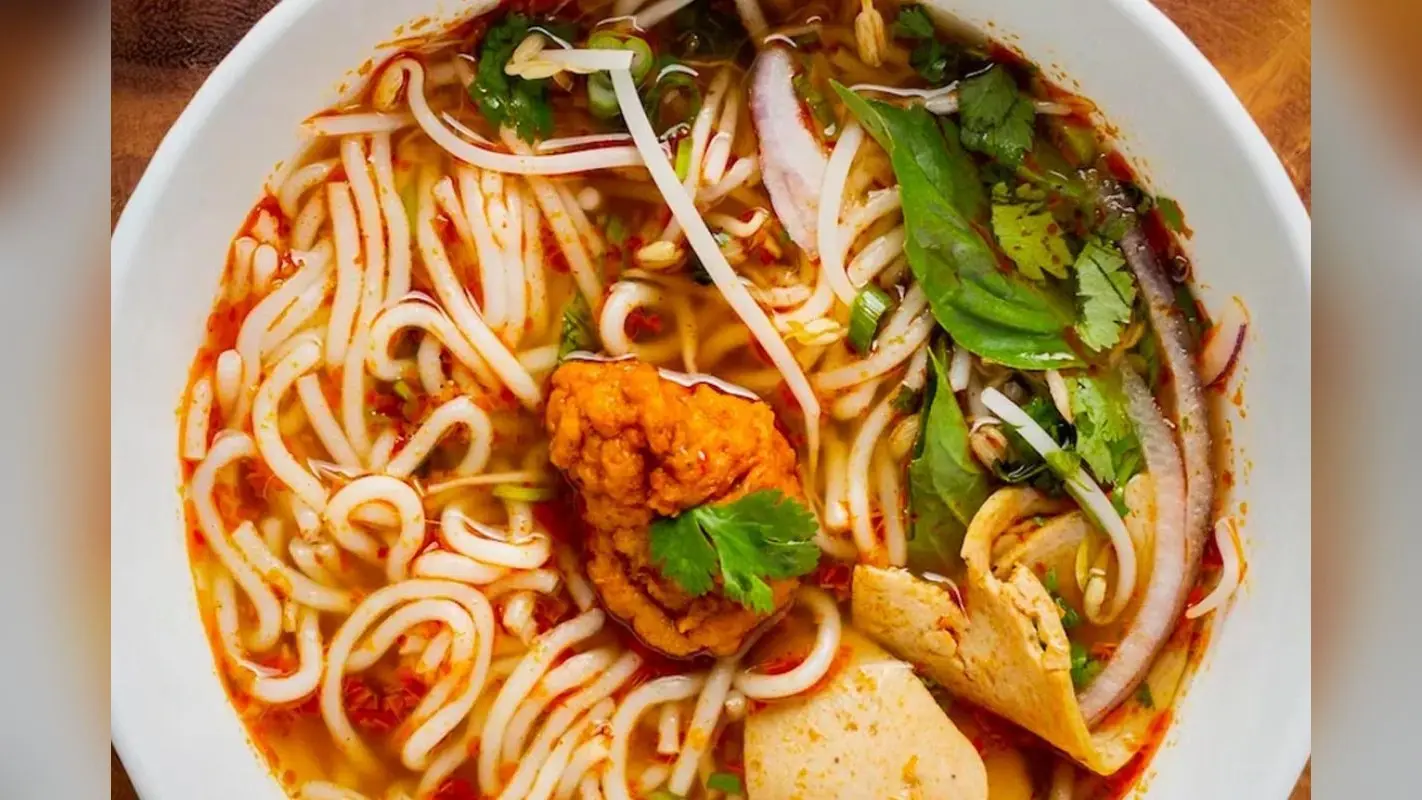 Nepali Thukpa Recipe: सिर्फ 30 मिनट में बनाएं नेपाली स्टाइल थुकपा, वेज और नॉनवेज दोनों ऑप्शन के साथ