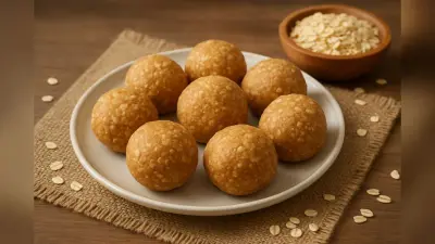 No Sugar Oats Laddu Recipe: मीठा भी, हेल्दी भी, घर पर बनाएं बिना चीनी के ओट्स लड्डू