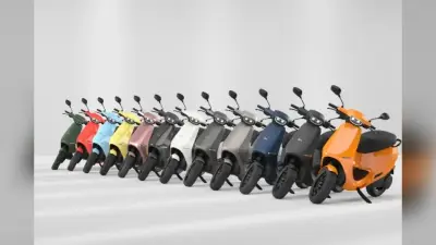 Ola Electric ने बनाया 10 लाखवां स्कूटर, पेश किया रोडस्टर एक्स प्लस