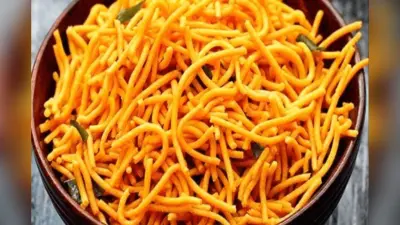 Omapodi Recipe: ओणम सेलिब्रेशन को पूरा करती है ये ट्रेडिशनल ओमापोडी, जानें आसान और टेस्टी रेसिपी