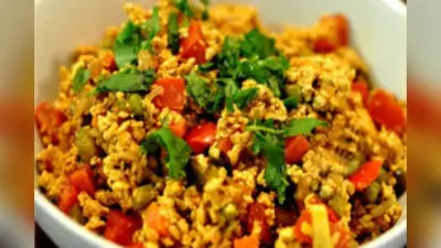 Dhaba Style Paneer Bhurji: अब बाहर जानें की नहीं है जरूरत, घर पर बनाइए ढाबा स्टाइल पनीर भूर्जी