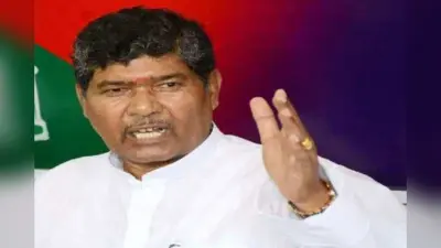पशुपति पारस पर ये क्या बोल गए तेजस्वी के MLC, बोले- इन पर चर्चा करना भी सही नहीं