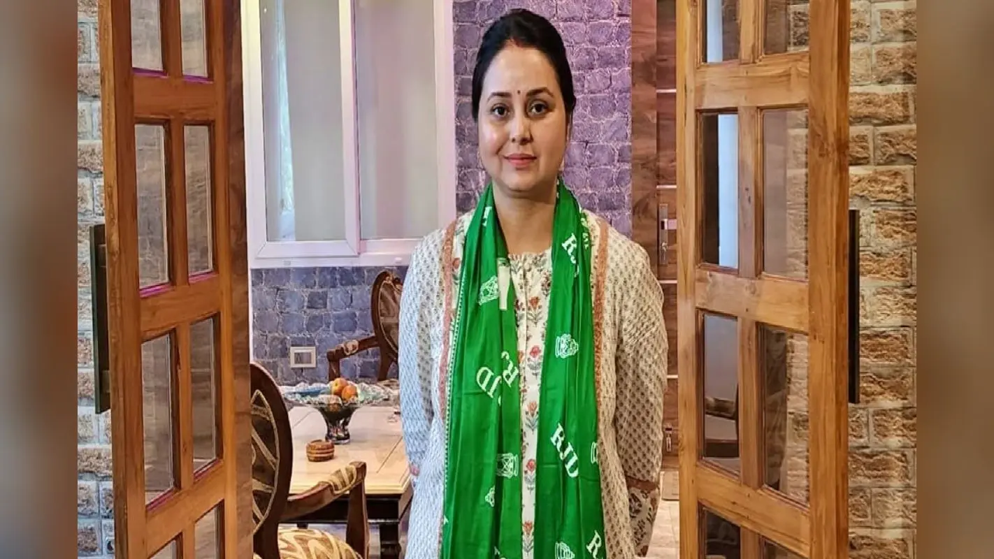 Bihar Election 2025: विवाद बढ़ते ही रोहिणी आचार्य ने X अकाउंट किया प्राइवेट, जानिए क्या छिपा रहीं हैं लालू की बेटी