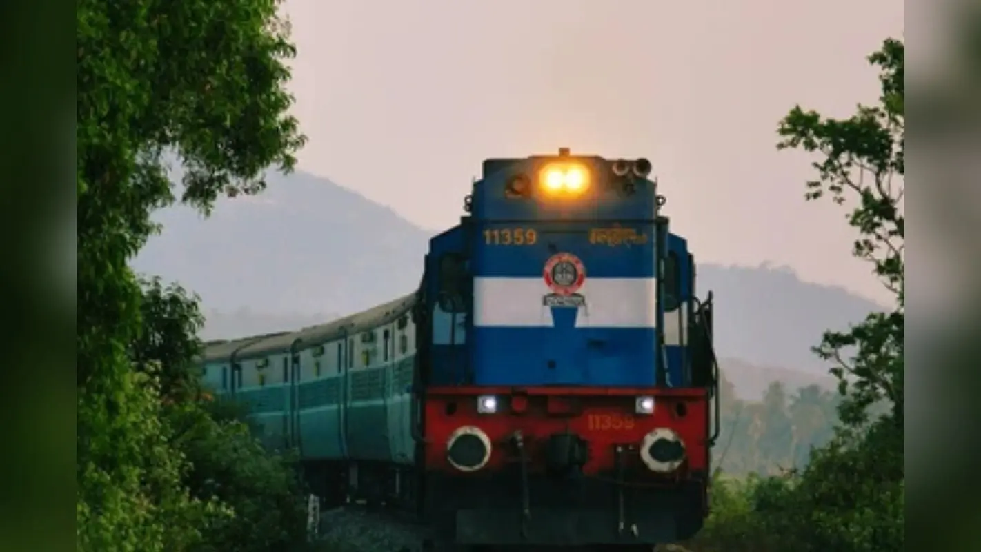 बदल गया दानापुर-सिकंदराबाद स्पेशल ट्रेन का रूट, अब बिहार के इस स्टेशन से शुरू होगी यात्रा