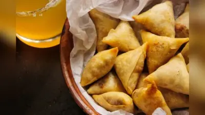 Different Samosa Idea: समोसे के 5 मजेदार वेरिएशन, अब मेहमानों के स्वाद में आएगा ट्विस्ट