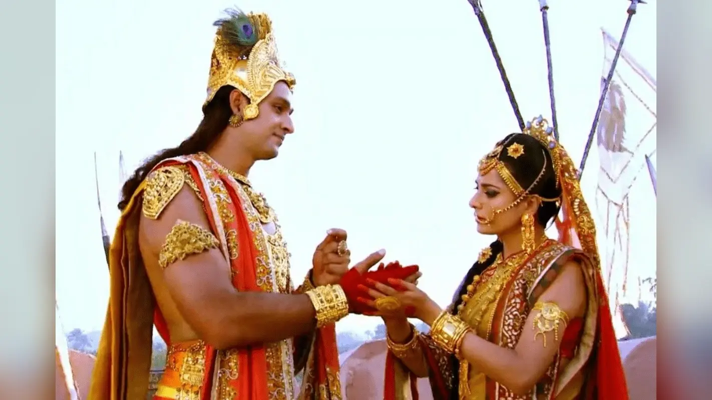 Gita Updesh: संकट की घड़ी में द्रौपदी को दिए श्रीकृष्ण के ये शब्द हर स्त्री के लिए हैं बड़ी सीख