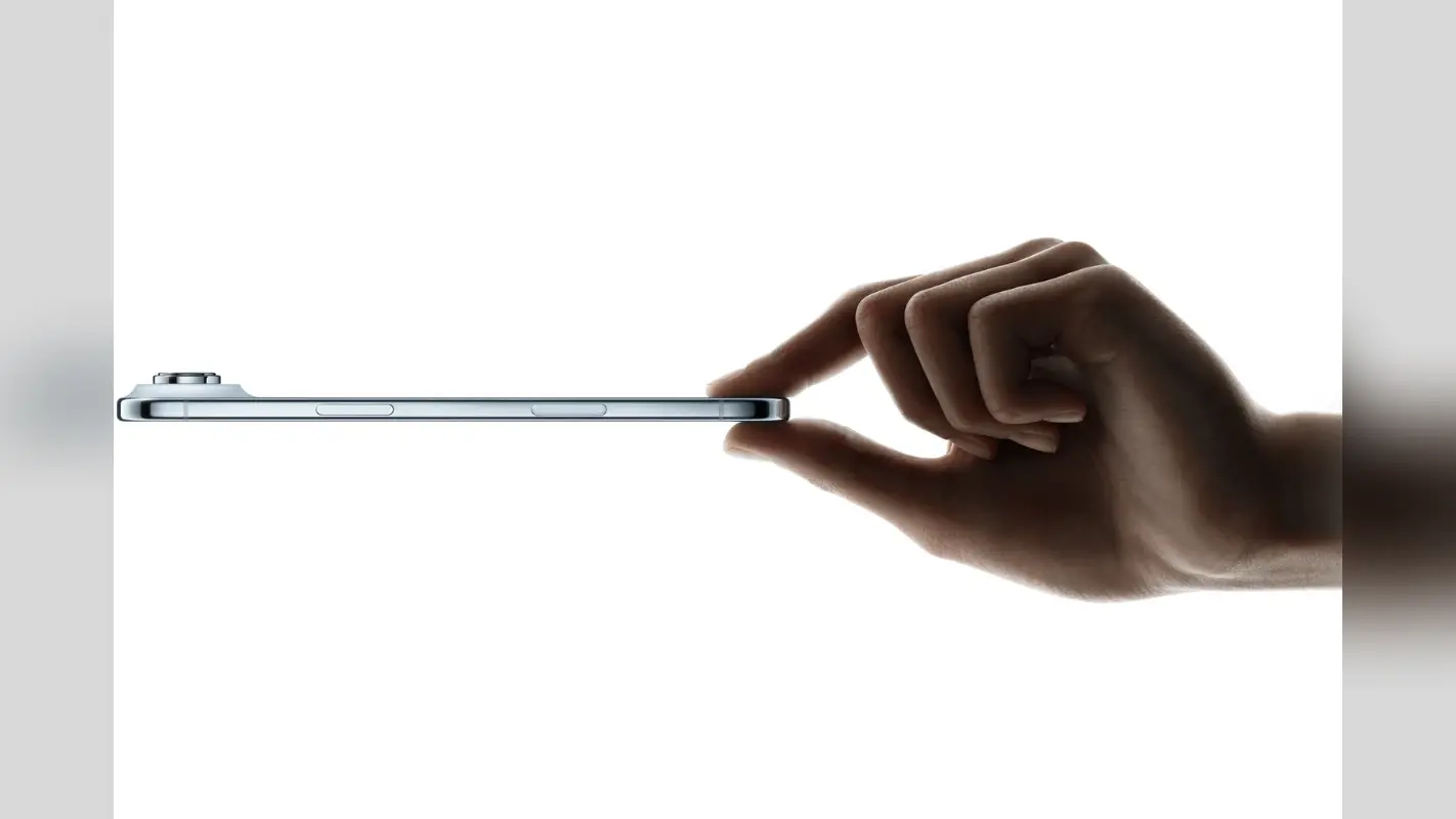 स्लिम फोन में Apple अकेला नहीं! Samsung और दूसरी कंपनियों ने भी उतारे हैं पतले स्मार्टफोन, देखें लिस्ट
