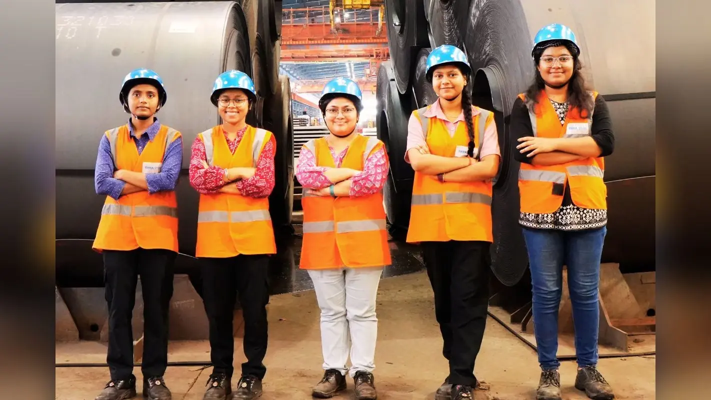 टाटा स्टील ने रचा इतिहास : कलिंगनगर प्लांट में आउटबाउंड लॉजिस्टिक्स की सभी 3 शिफ्टों में महिला को दी ड्यूटी