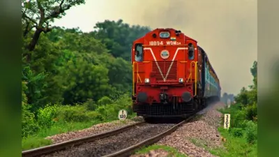 भोजपुर में ट्रेन से गिरकर 22 वर्षीय युवक गंभीर घायल, सर्वोदय हाल्ट पर चढ़ने के दौरान हुआ हादसा