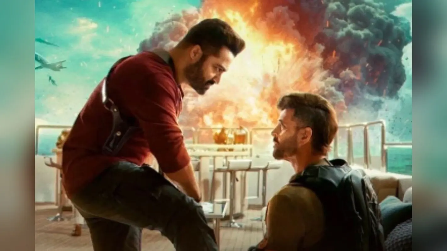 War 2 Box Office Collection Day 21: लाखों पर सिमटी ऋतिक रोशन की ‘वॉर 2’, कमाई जान पटक लेंगे सिर