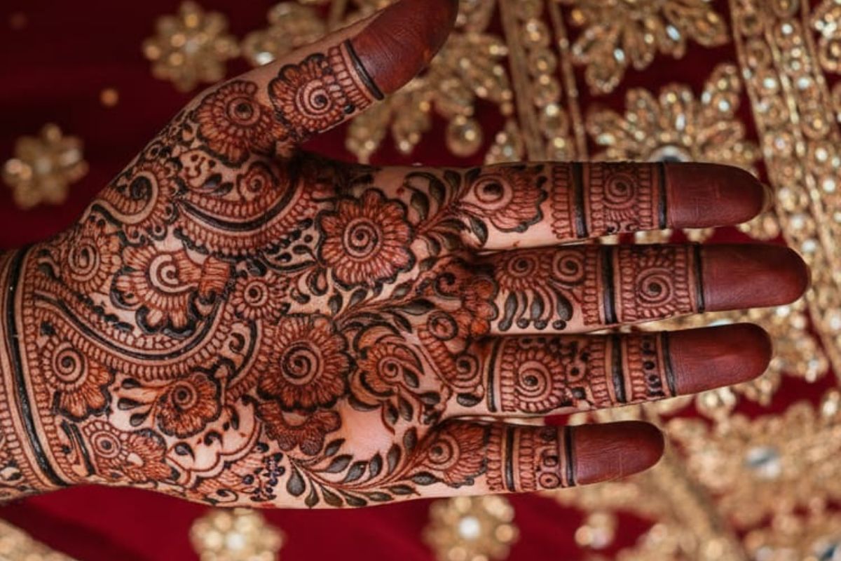 traditional mehndi design