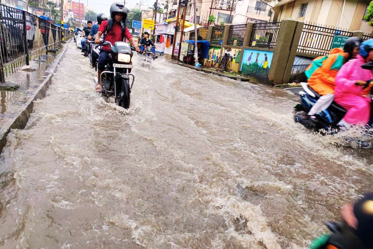रांची, खूंटी समेत इन 11 जिलों में भारी बारिश की चेतावनी, झारखंड में कैसा रहेगा कल का मौसम