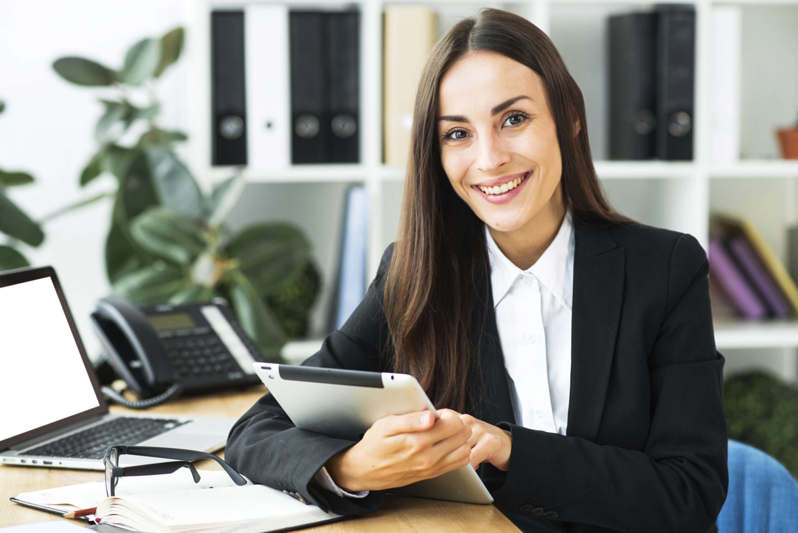 Graduate के लिए बैंक में नौकरी का सुनहरा मौका, आज ही करें Apply