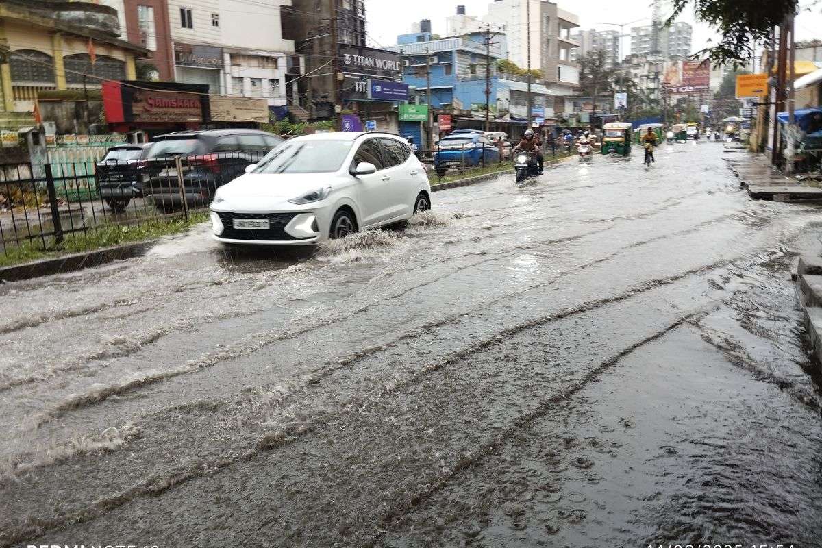 ओ���िशा के तट से गुजर गया डीप डिप्रेशन, झारखंड के 5 जिलों में आज भारी से बहुत भारी बारिश का अलर्ट