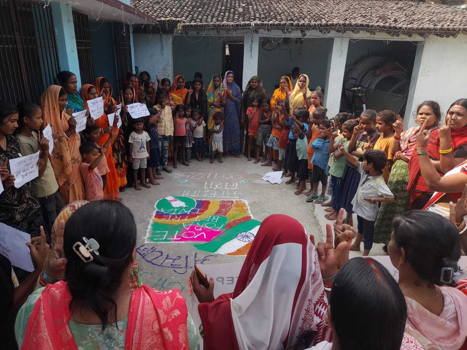 hajipur news. लोकतांत्रिक व्यवस्था में मतदान सबसे बड़ा अधिकार व कर्तव्य