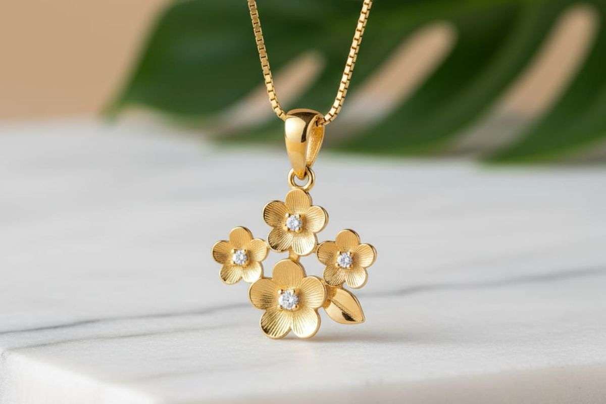 flora locket