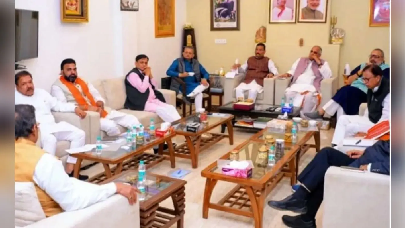Bihar Election 2025: संसदीय चुनाव की जननी मतदान में फिसड्डी, विधानसभा चुनाव में ये रहे वोटिंग के आंकड़े