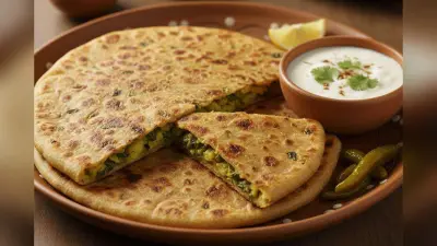 Aloo Methi Paratha Recipe: सर्दियों में दिन की करें हेल्दी शुरूआत, नाश्ते में बनाएं गरमागरम आलू मेथी पराठा