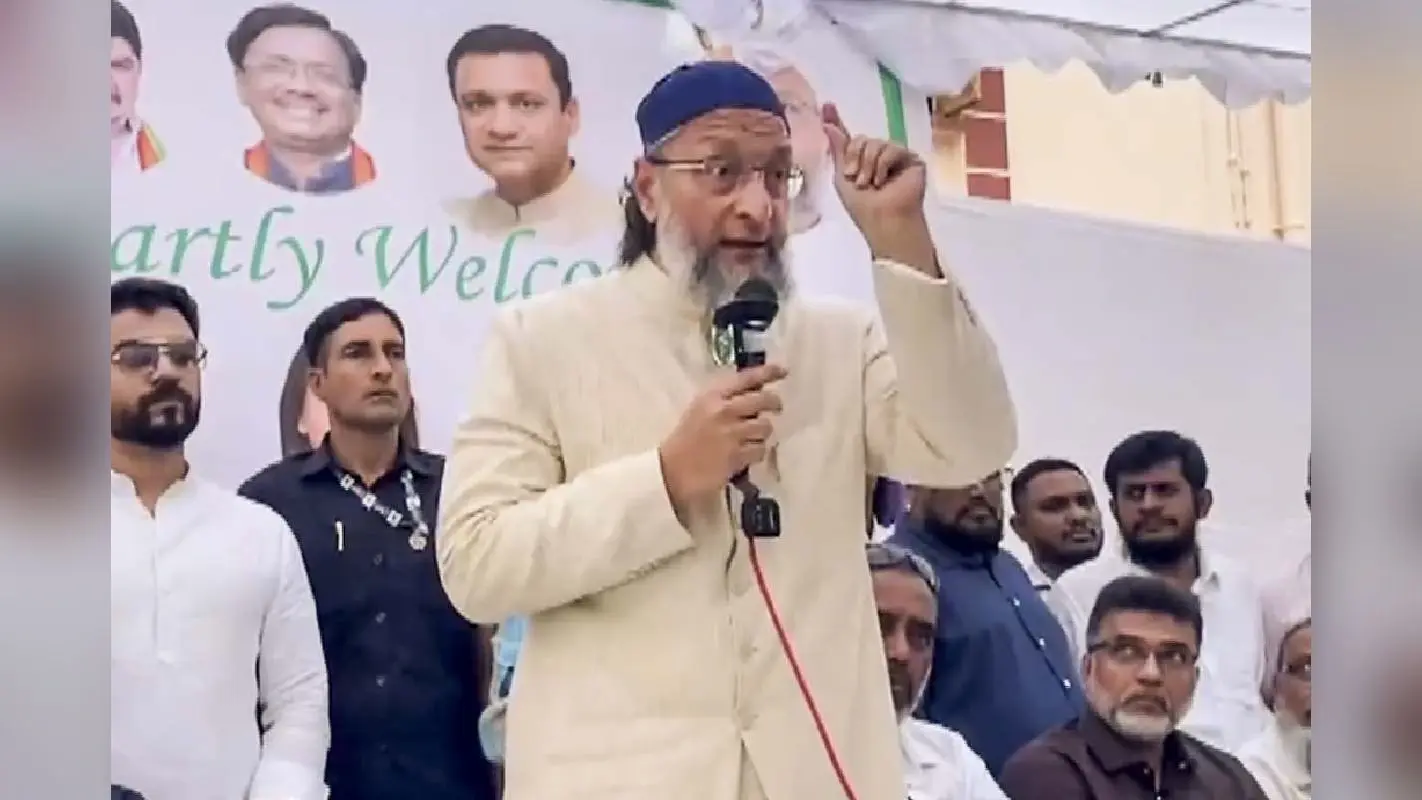 I love Muhammad : आई लव मोदी कहना आसान, लेकिन आई लव मोहम्मद से दिक्कत, भड़के ओवैसी, देखें Video
