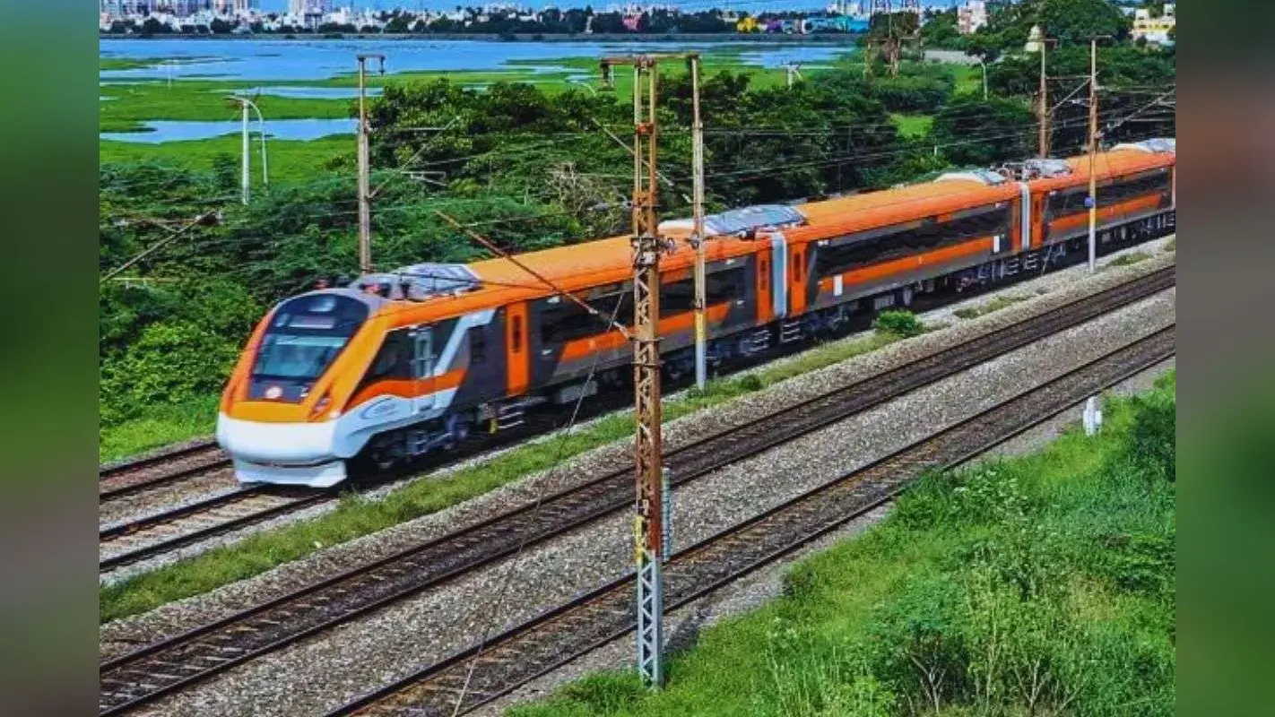 Bihar Train News: पटना और दिल्ली के बीच चलेगी स्पेशल वंदे भारत ट्रेन, जानिये कब से होगी शुरुआत और टाइमिंग