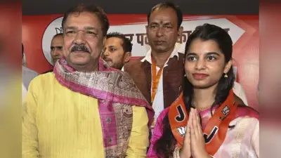 BJP: मैथिली ठाकुर के लिए आसान नहीं है अलीनगर की राह, जानिए क्या है समीकरण और कैसा रहा है इतिहास