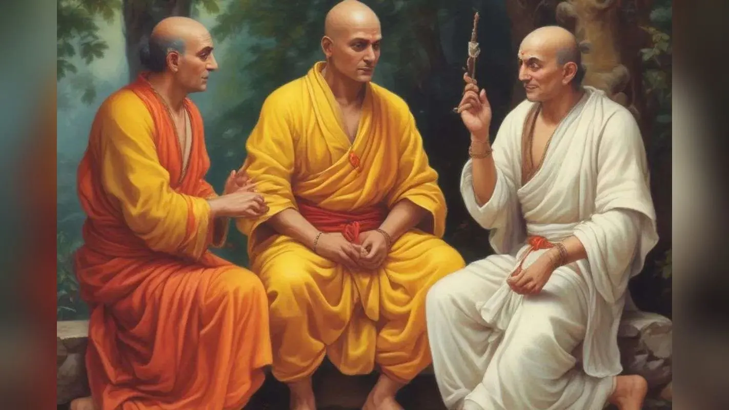 Chanakya Niti: हर मुस्कुराता चेहरा इंसान नहीं होता, कुछ होते हैं दो पैरों वाले पशु – समझें नीति का रहस्य