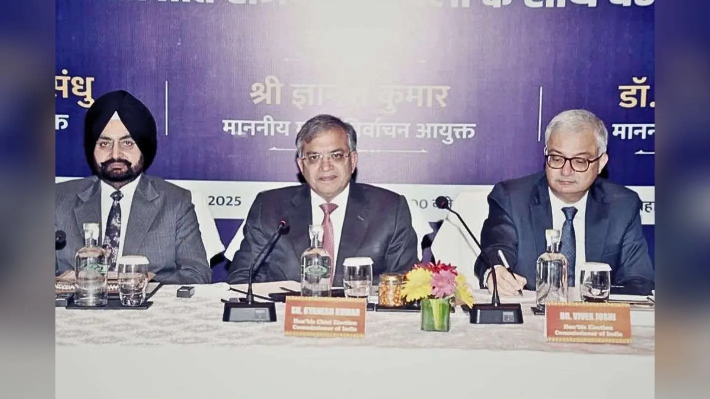 Bihar Election 2025: चीफ इलेक्शन कमिश्नर के साथ बैठक में बीजेपी की बड़ी मांग, दो चरणों में हों बिहार चुनाव की वोटिंग