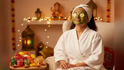 Instant Facial Tips For Diwali: घर बैठे करें दिवाली स्पेशल फेशियल, सिर्फ 15 मिनट में पाएं पार्लर जैसा ग्लो