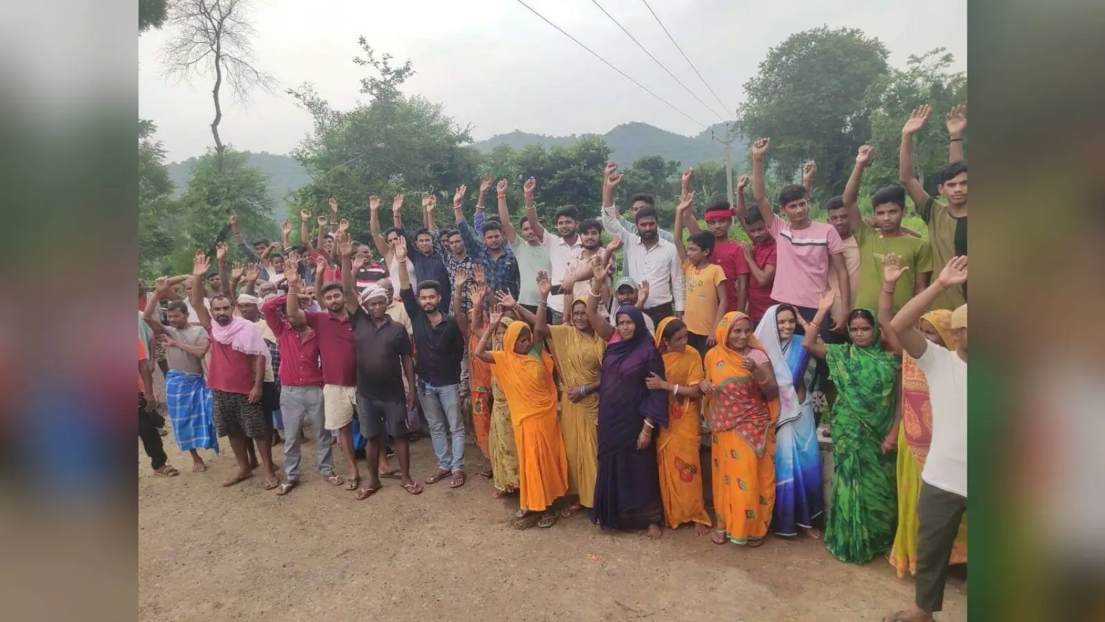 सिंचाई संकट पर किया सड़क जाम, दिया वोट बहिष्कार का अल्टीमेटम