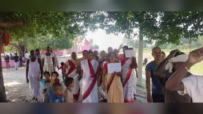 Madhubani : मतदाताओं को जागरूक करने निकली सेविकाओं की टोली
